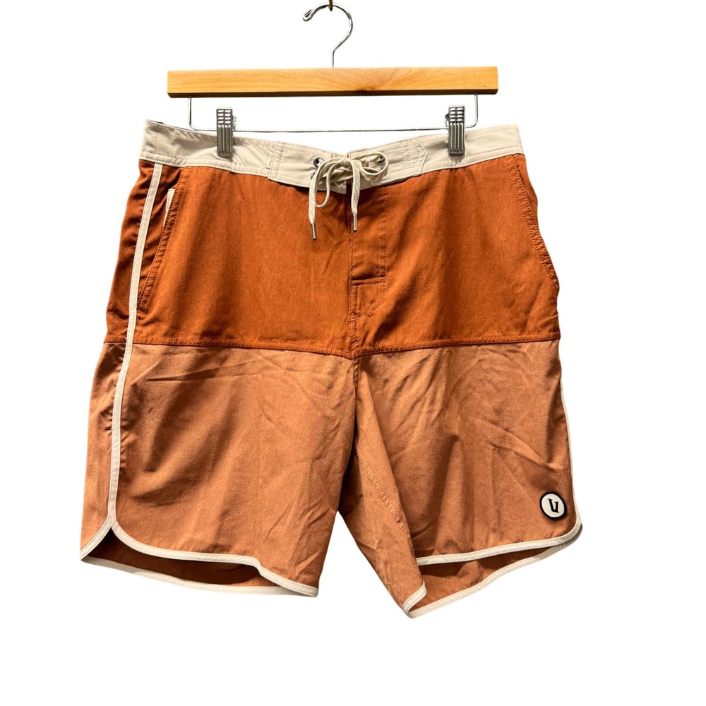 Vuori Cruise Board Shorts Mens 32 (33x7.5) Orange Swim Beach Coastal Unlined